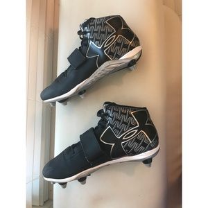Men’s Under Armour Cleats size 11
